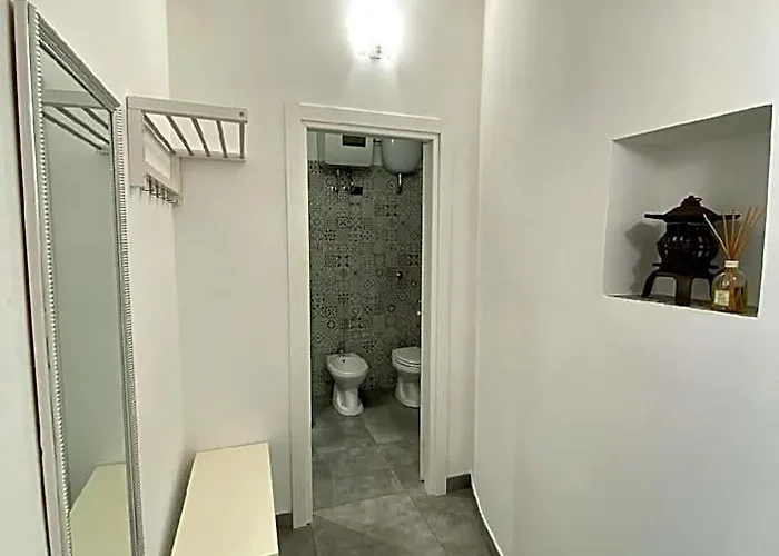 Two Steps From San Pietro Rom