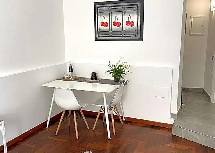 Hotel Two Steps From San Pietro 3*